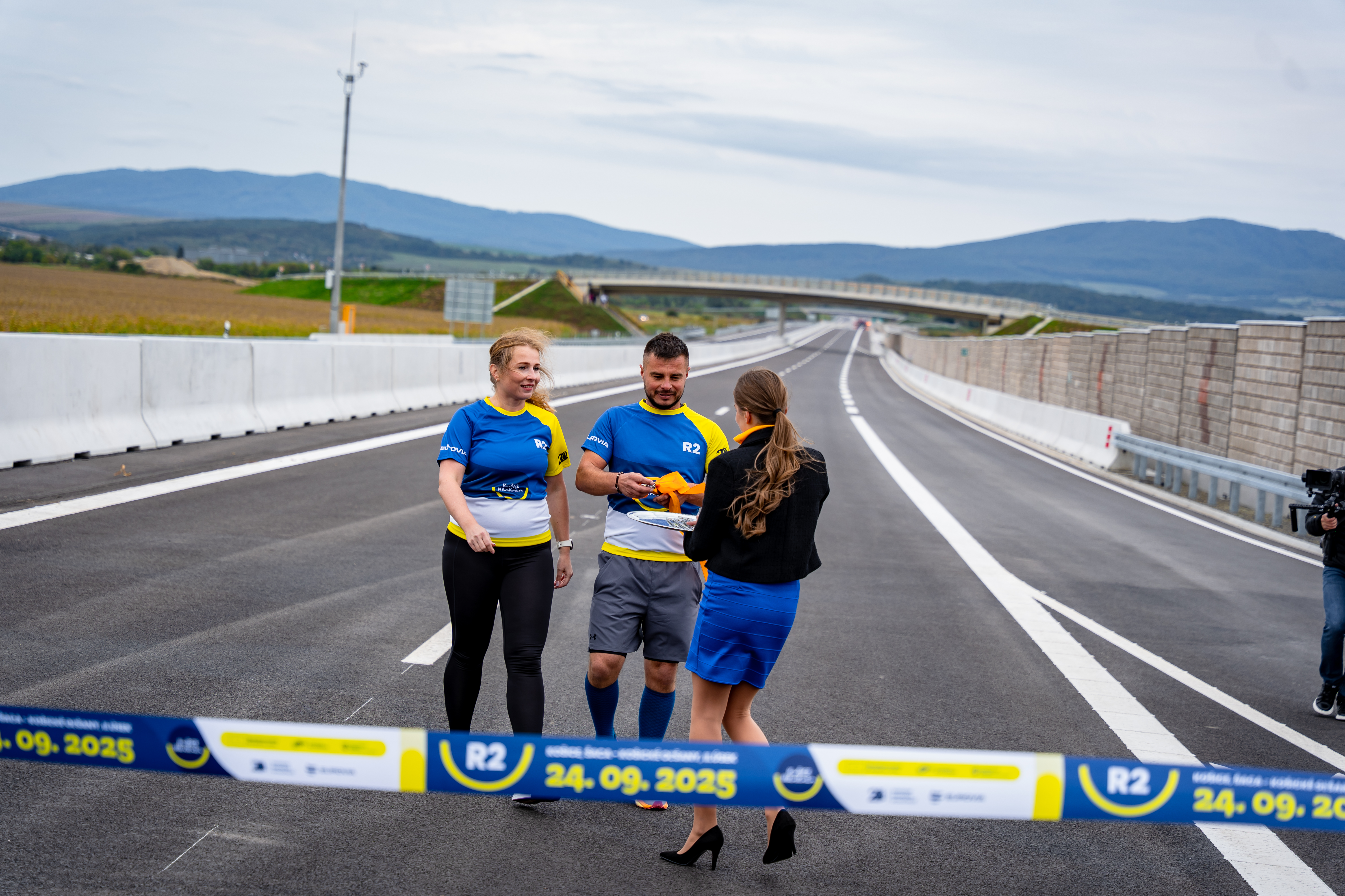 Slavnostne otvorenia useku rychlostnej cesty R2 Kosice, Saca  Kosicke Olsany II. usek -40